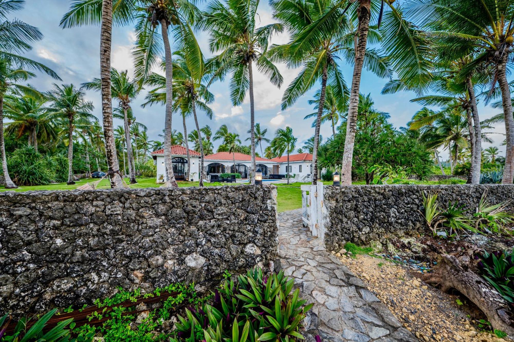 Palm House - Luxury Villa - Samana - Ocean Front Sánchez Exteriör bild